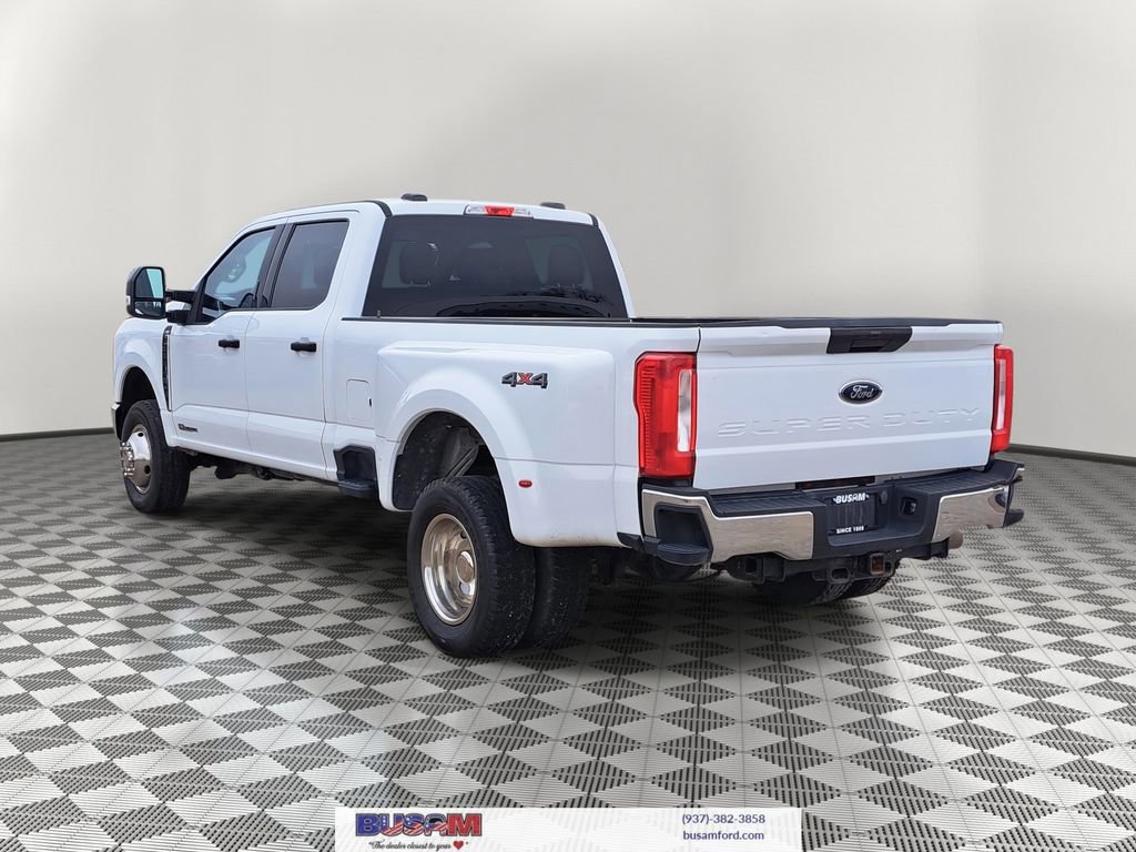 Used 2023 Ford F350 XLT image 3
