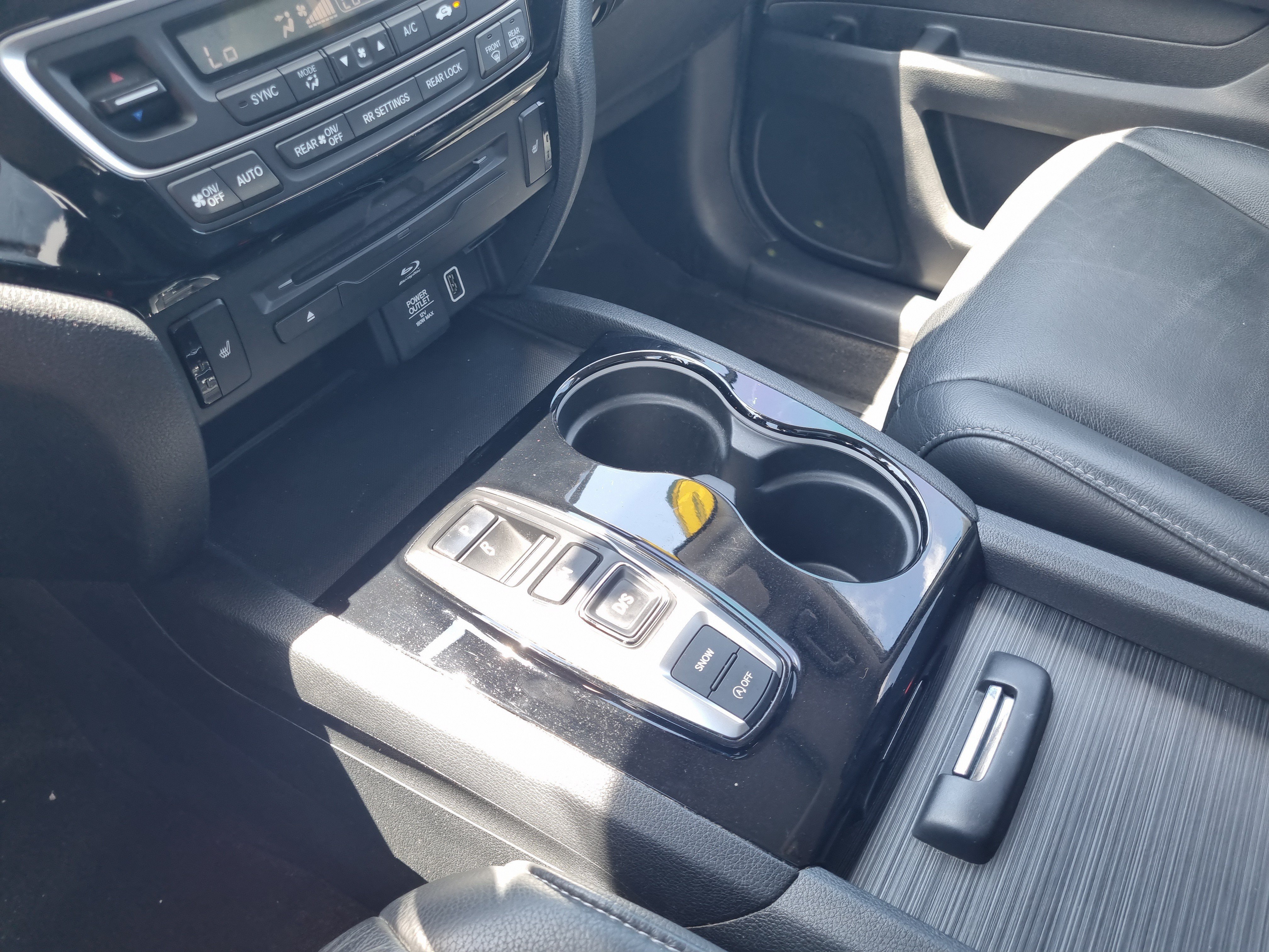 Used 2020 Honda Pilot Touring image 33