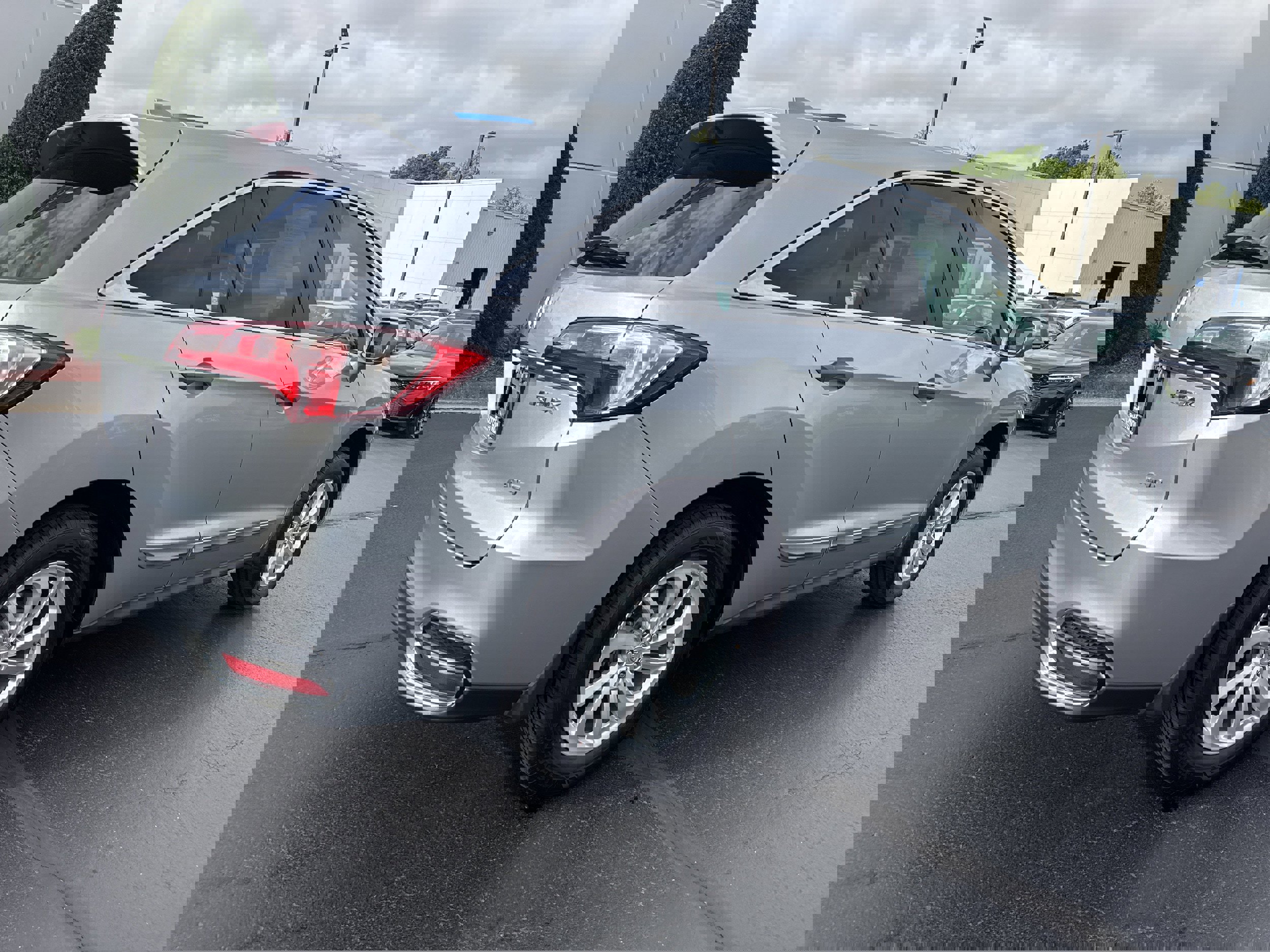 Used 2017 Acura RDX AWD w/ Technology Package image 4