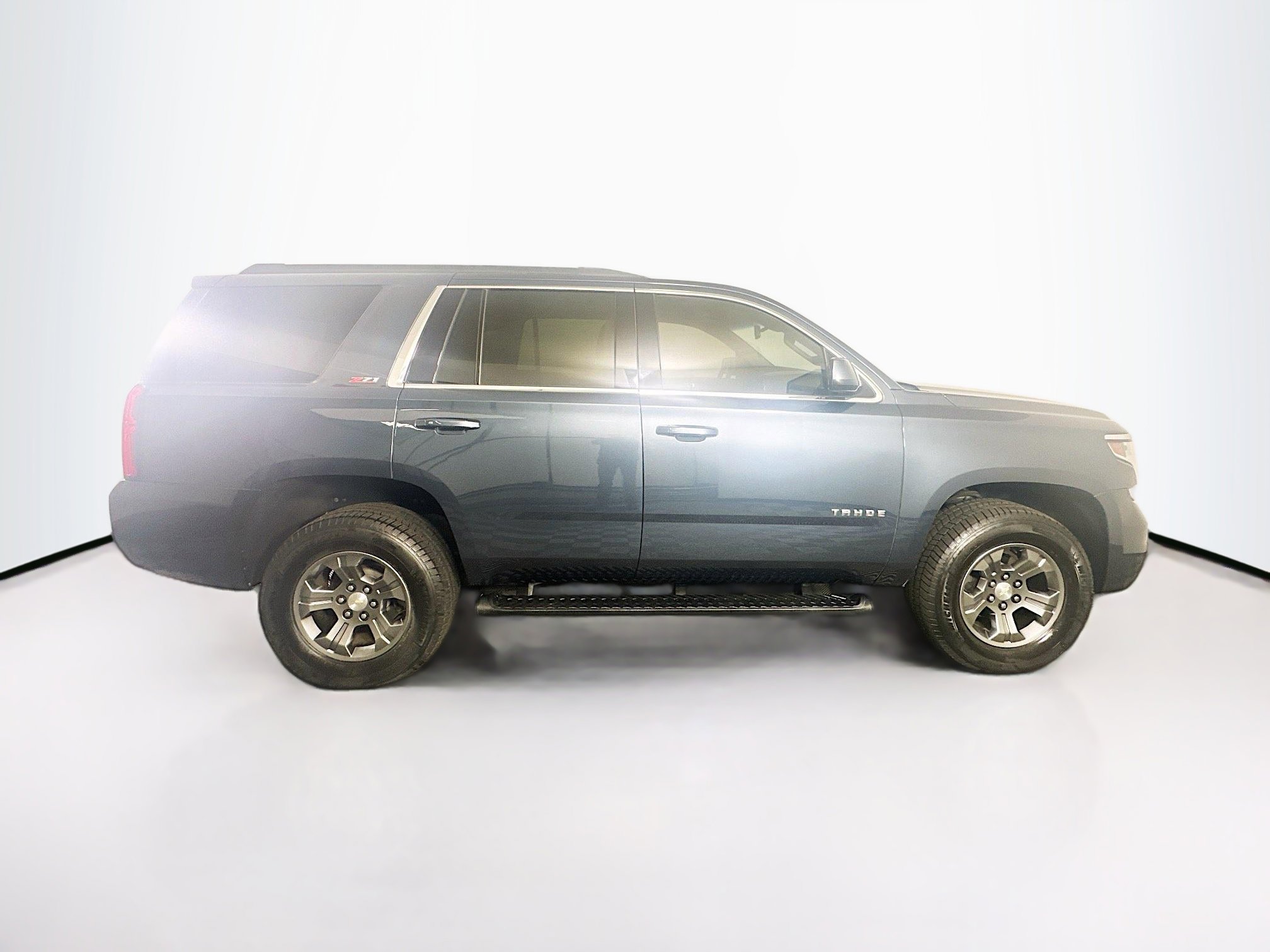 Used 2020 Chevrolet Tahoe LT w/ Luxury Package AWD/4WD image 10