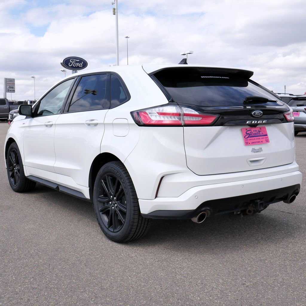Used 2021 Ford Edge ST-Line w/ Class II Trailer Tow Package AWD/4WD image 9