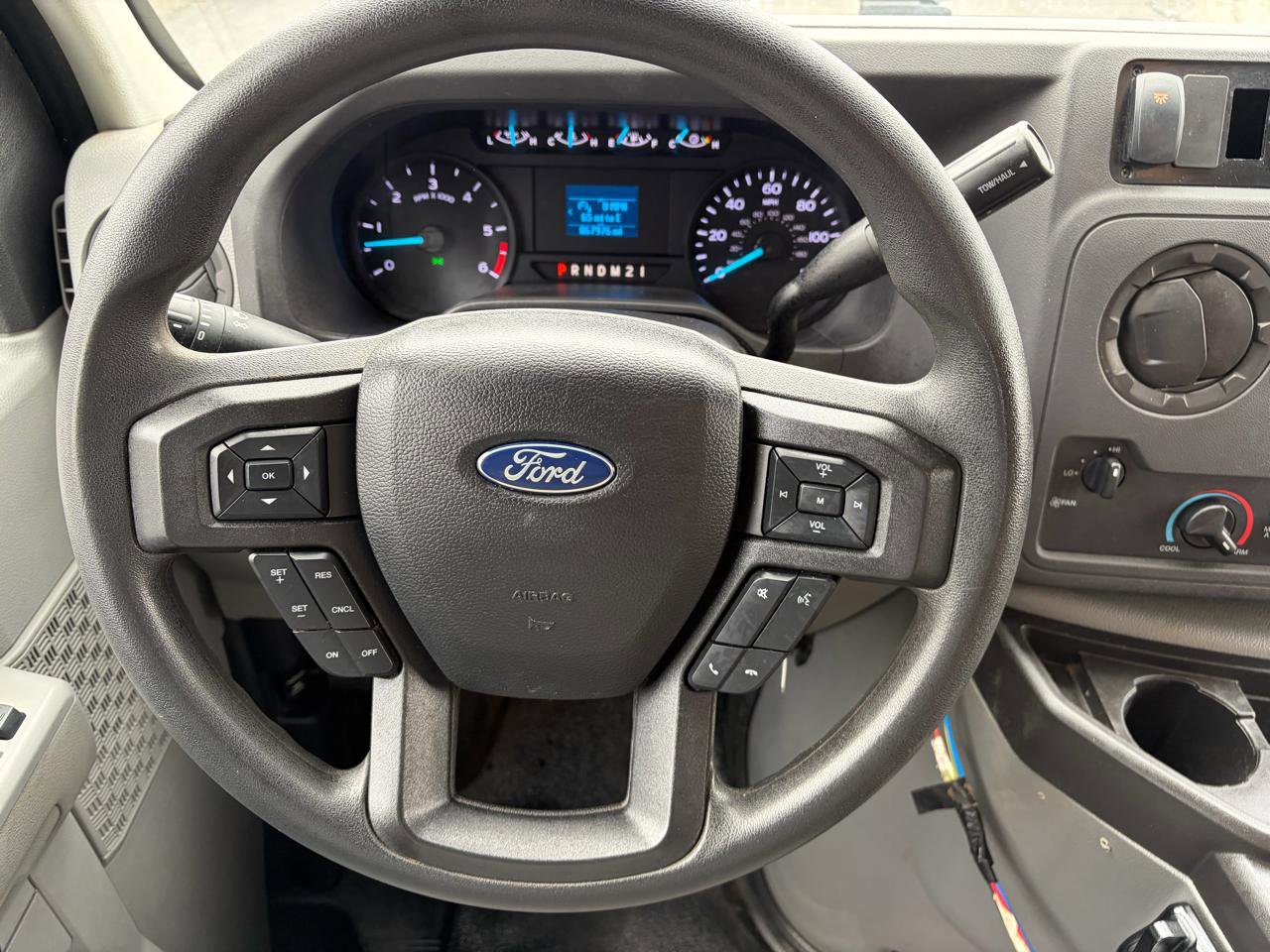 Used 2023 Ford E-450 and Econoline 450 Super Duty w/ Power Windows & Locks Group RWD image 38