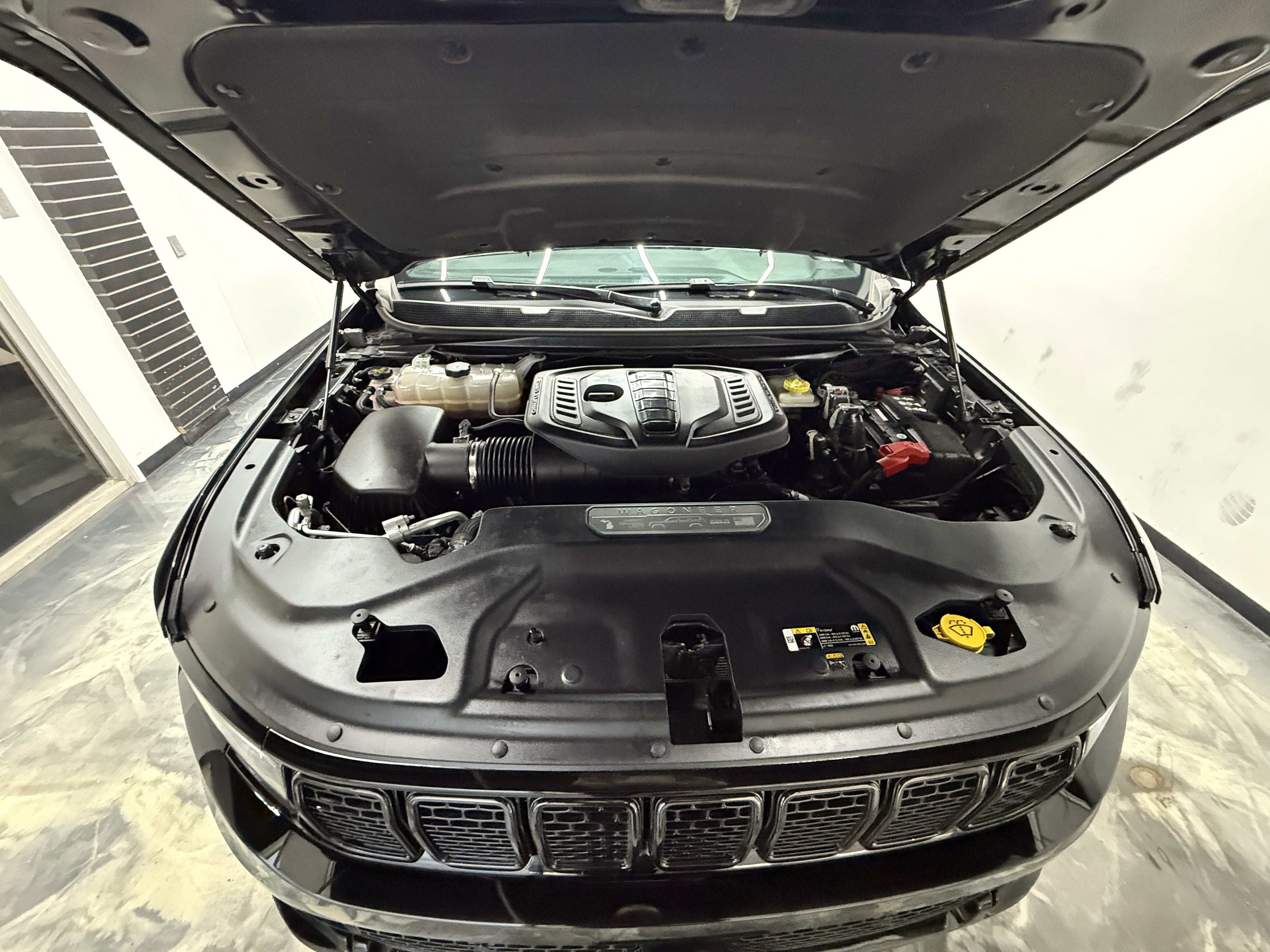 Used 2024 Jeep Wagoneer Series II image 34