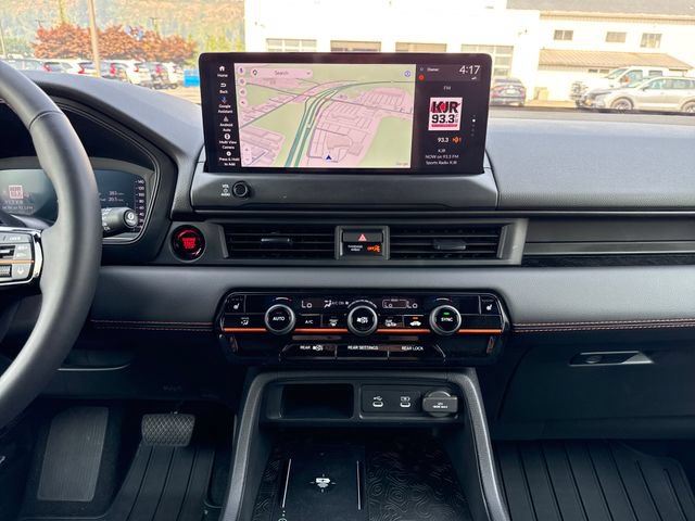 Used 2026 Honda Pilot TrailSport image 23