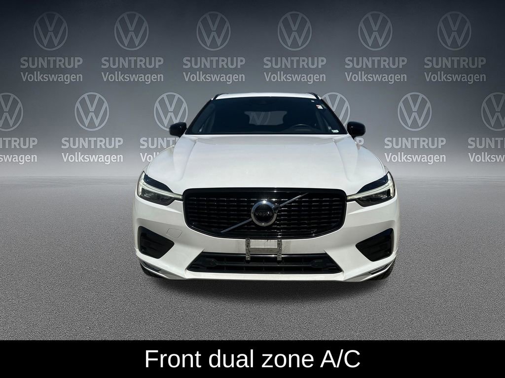 Used 2021 Volvo XC60 T5 R-Design image 11