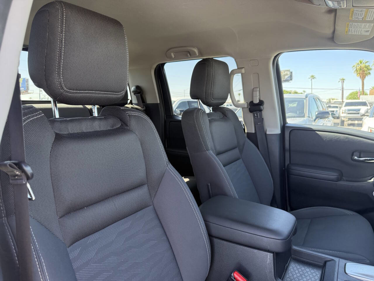Used 2024 Nissan Frontier SV w/ SV Convenience Package image 34