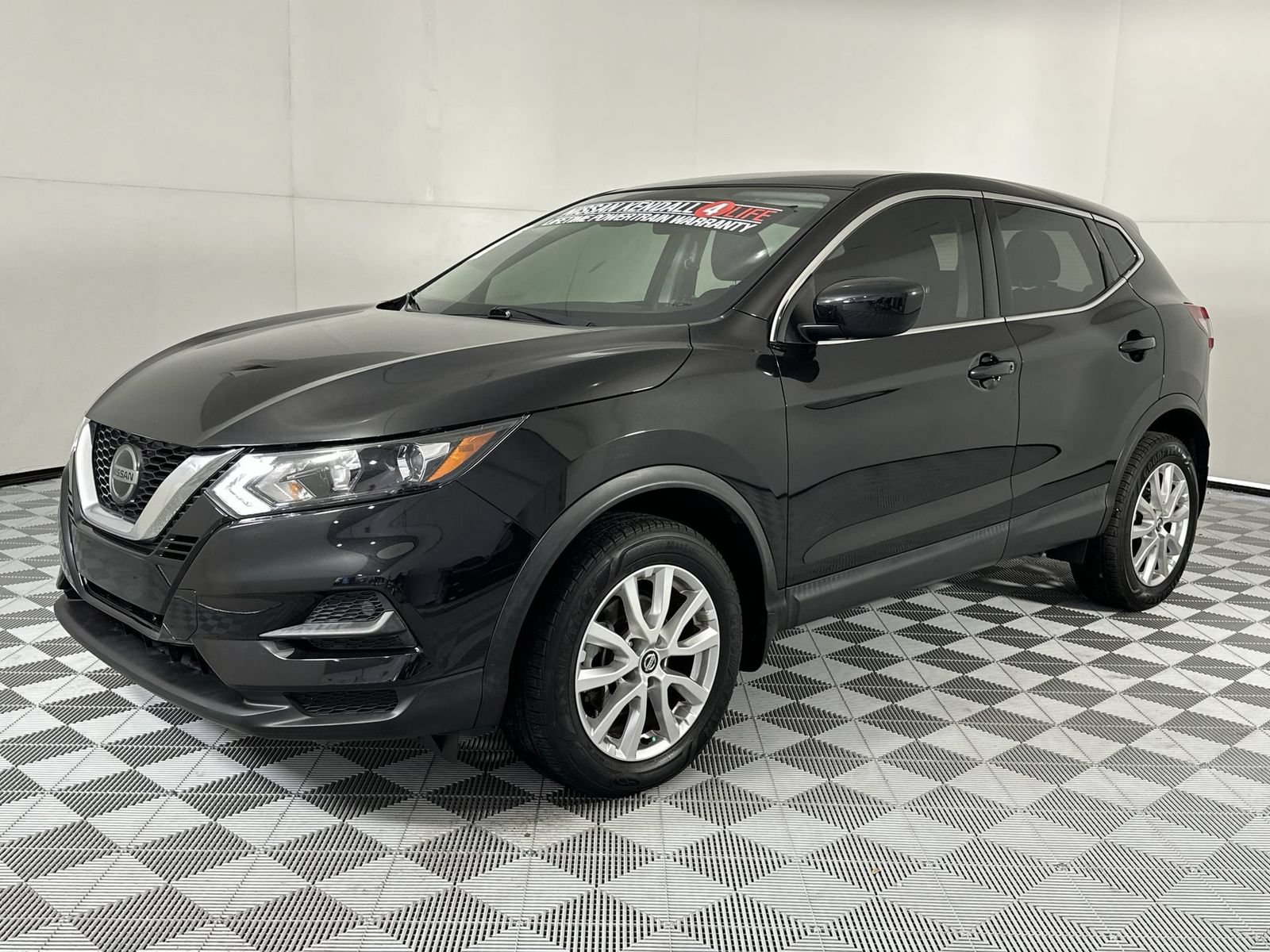 Used 2021 Nissan Rogue Sport S FWD image 4