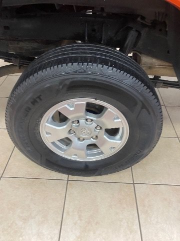 Used 2018 Toyota Tacoma TRD Sport AWD/4WD image 25