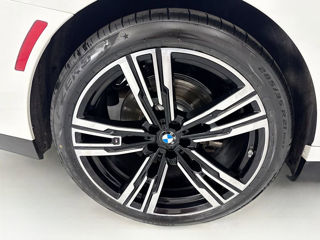 Certified 2023 BMW 740i RWD image 31