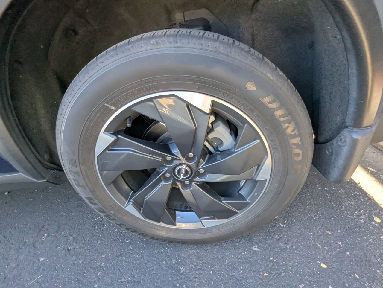 Certified 2024 Nissan Rogue SV image 7