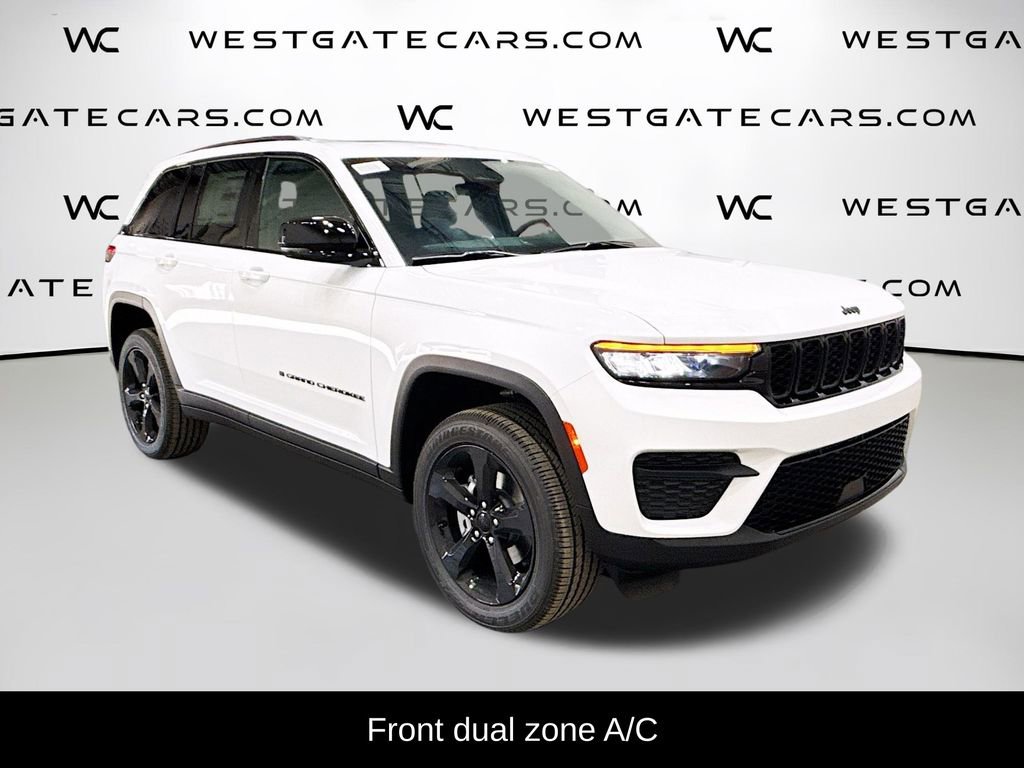 New 2025 Jeep Grand Cherokee Altitude image 2
