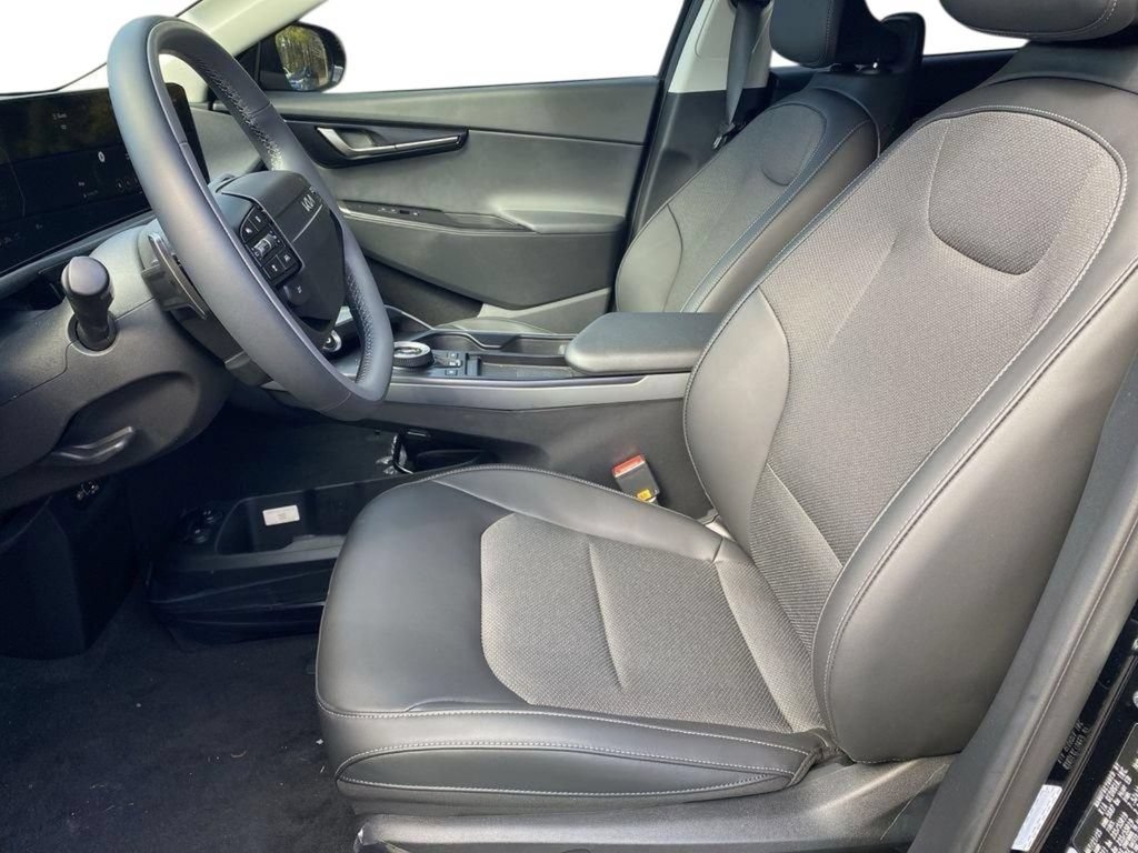 New 2025 Kia EV6 Light AWD/4WD image 12