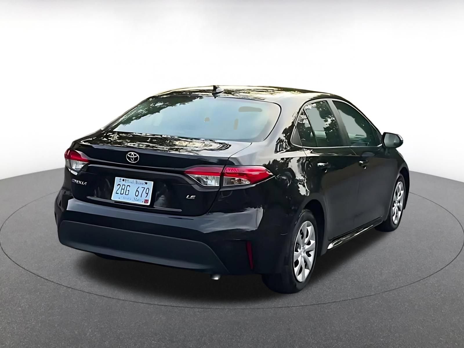 Used 2025 Toyota Corolla LE FWD image 14