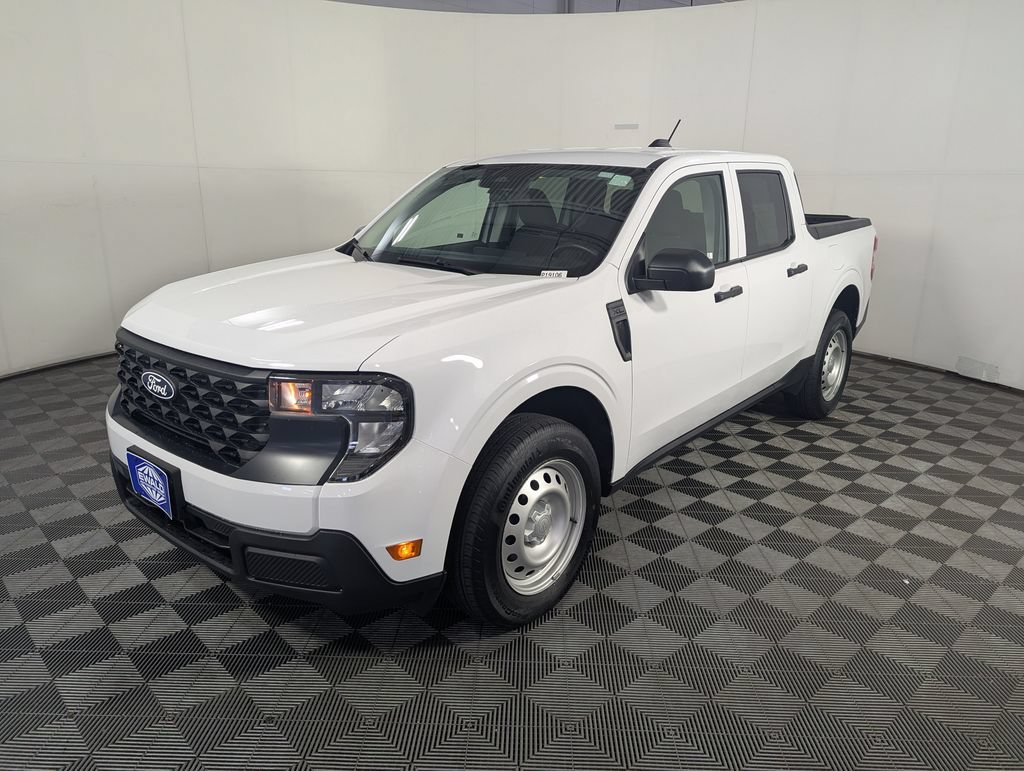 Used 2025 Ford Maverick XL w/ Equipment Group 102A AWD/4WD image 4