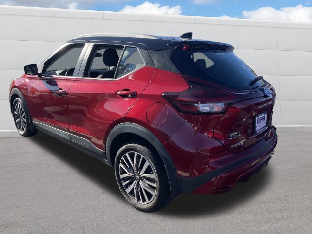 Used 2021 Nissan Kicks SV FWD image 3