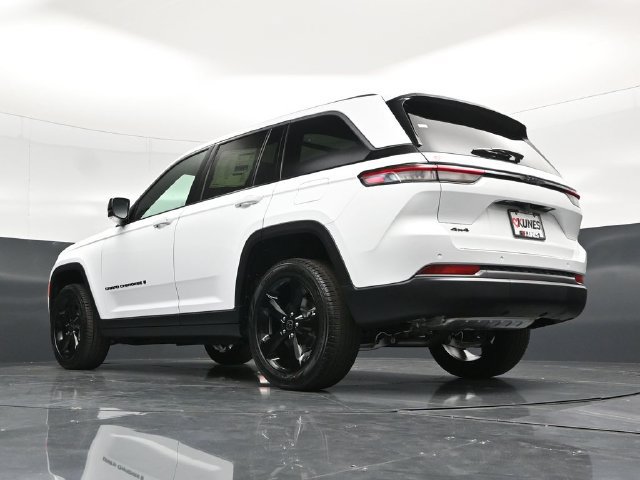 New 2027 Jeep Grand Cherokee Limited w/ Limited Altitude Package AWD/4WD image 63