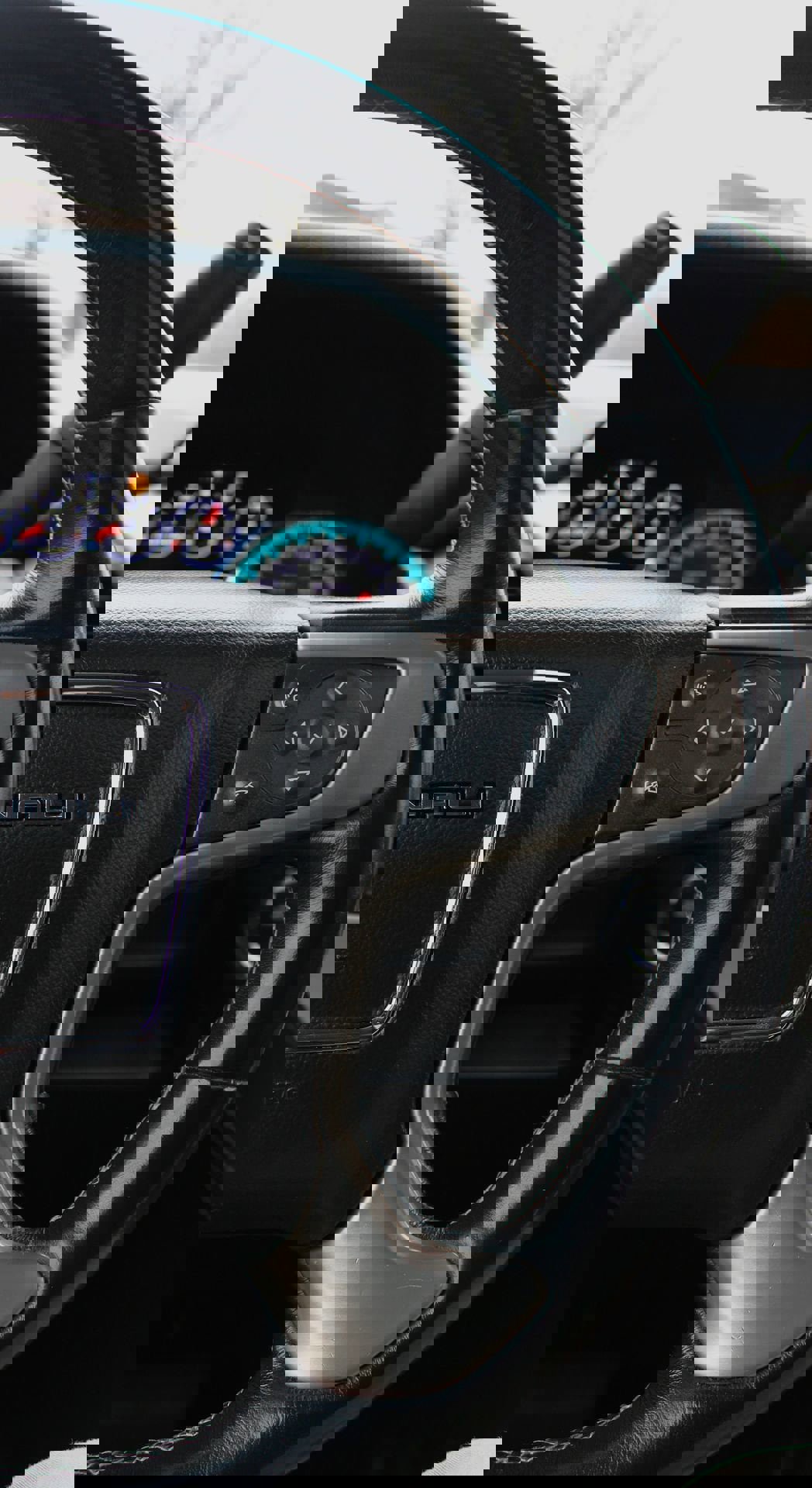 Used 2019 GMC Yukon XL Denali image 25