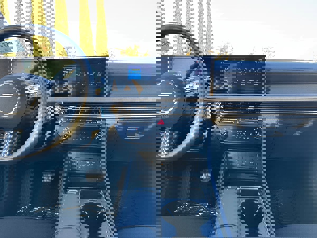 Used 2025 Hyundai Sonata SEL image 15