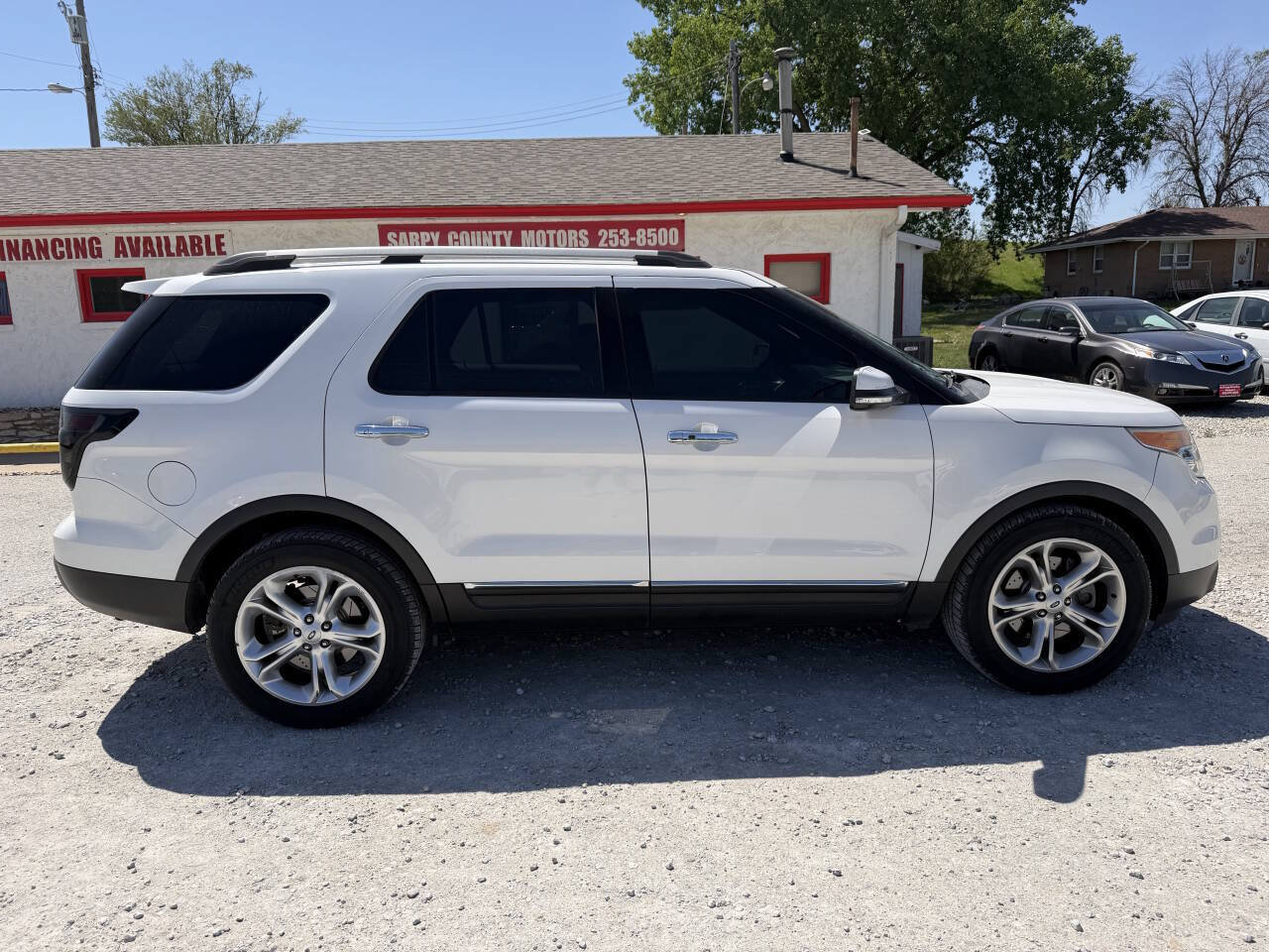 Used 2014 Ford Explorer Limited AWD/4WD image 2