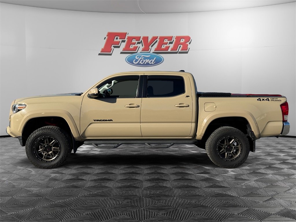 Used 2017 Toyota Tacoma SR5 image 2