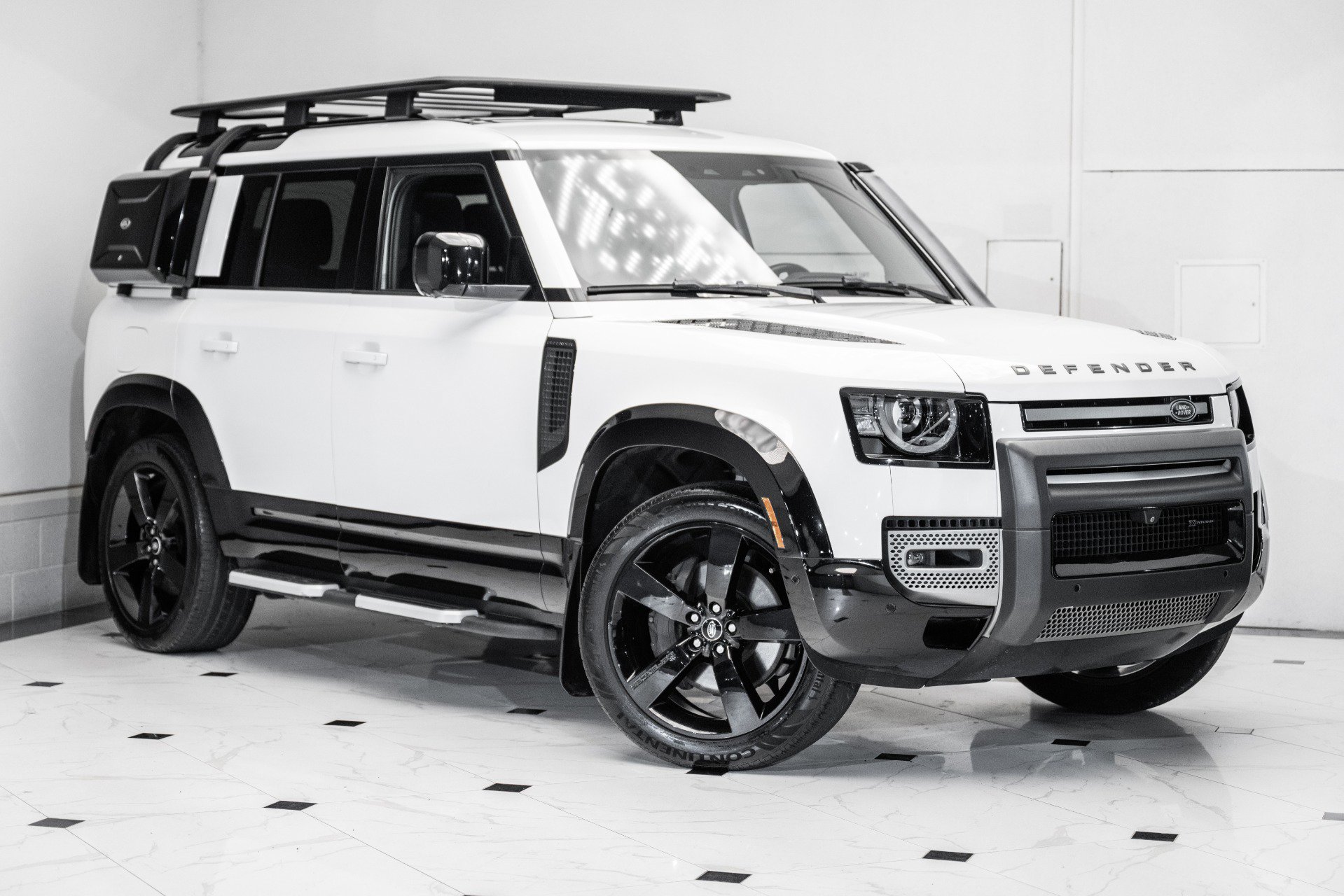 Used 2022 Land Rover Defender 110 X-Dynamic SE image 1