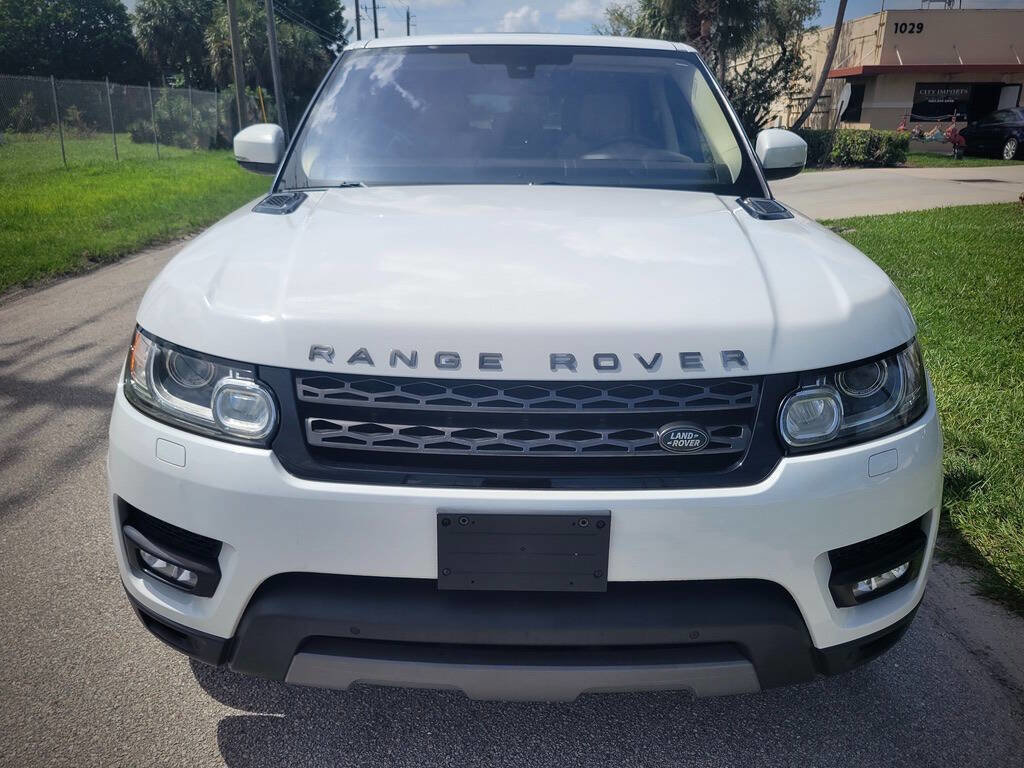 Used 2016 Land Rover Range Rover Sport SE image 13