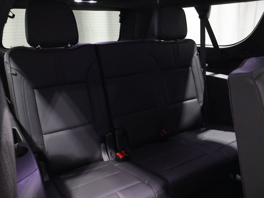 Used 2021 Chevrolet Suburban RST AWD/4WD image 23