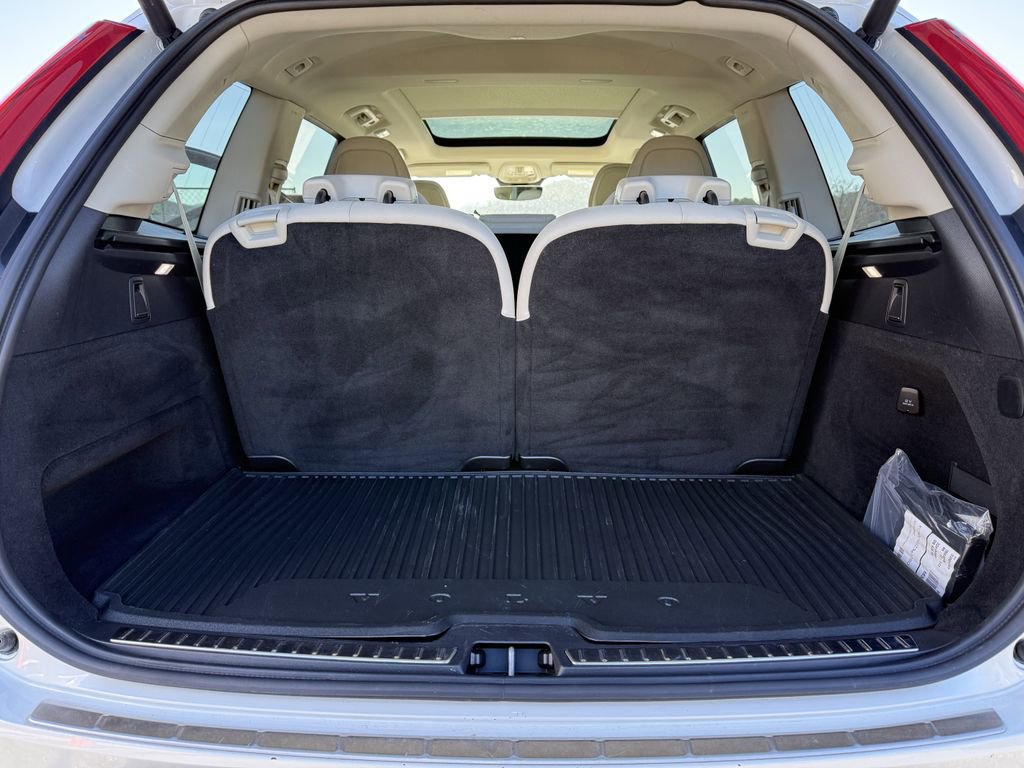 Certified 2024 Volvo XC90 B5 Core w/ Protection Package Premier image 31
