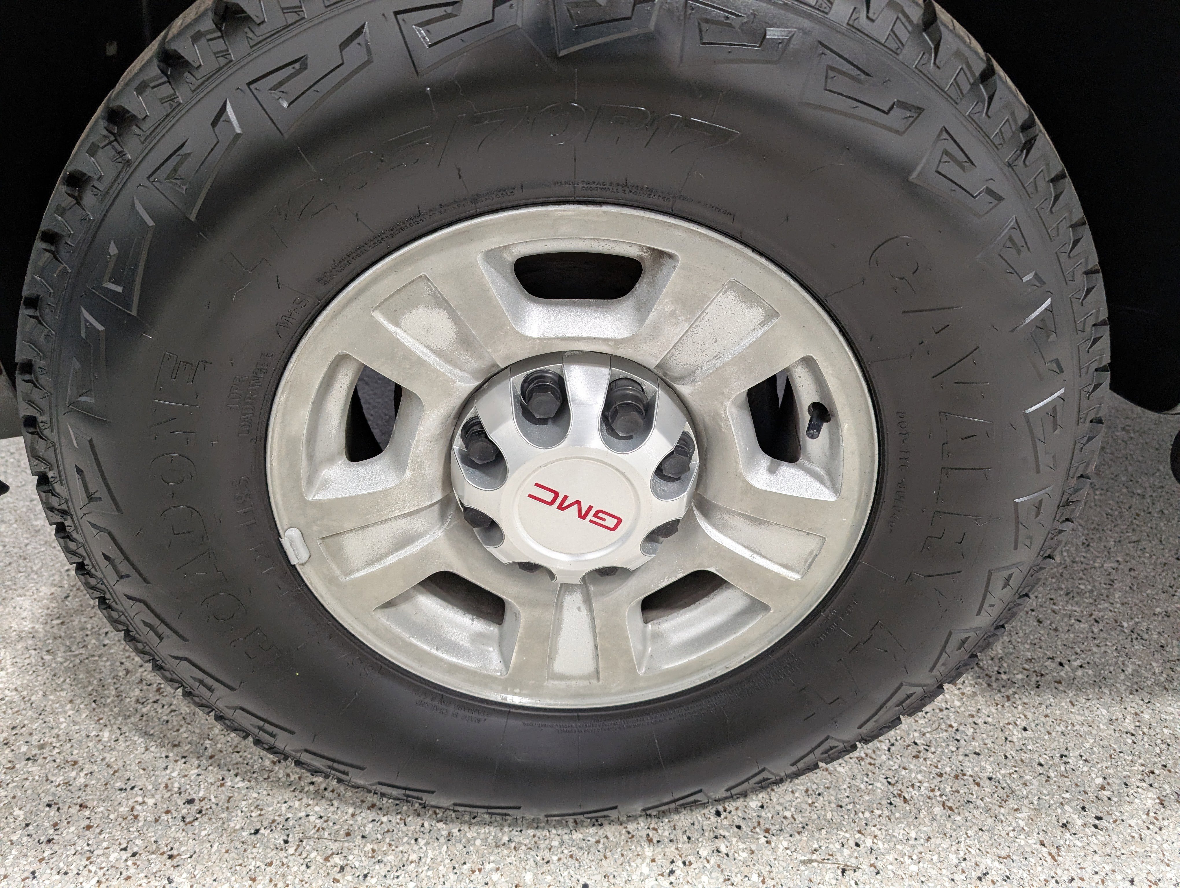 Used 2009 GMC Sierra 2500 SLT w/ SLT Convenience Package image 12