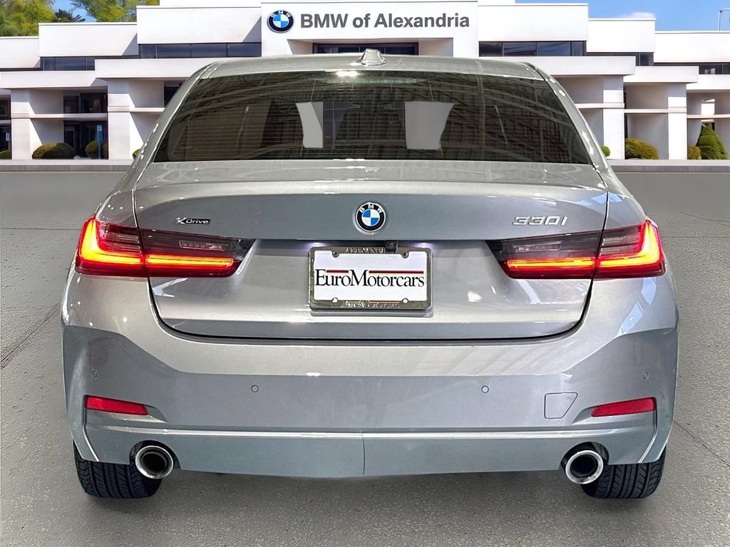 Used 2023 BMW 330i xDrive Sedan w/ Parking Assistance Package AWD/4WD image 6