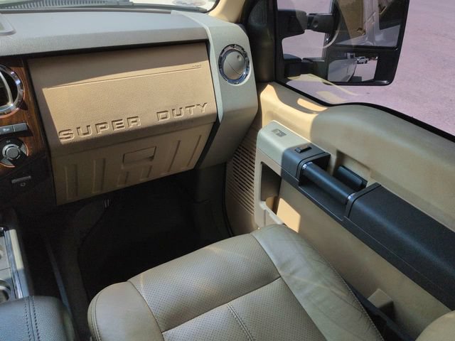 Used 2011 Ford F250 Lariat w/ Lariat Interior Pkg RWD image 21