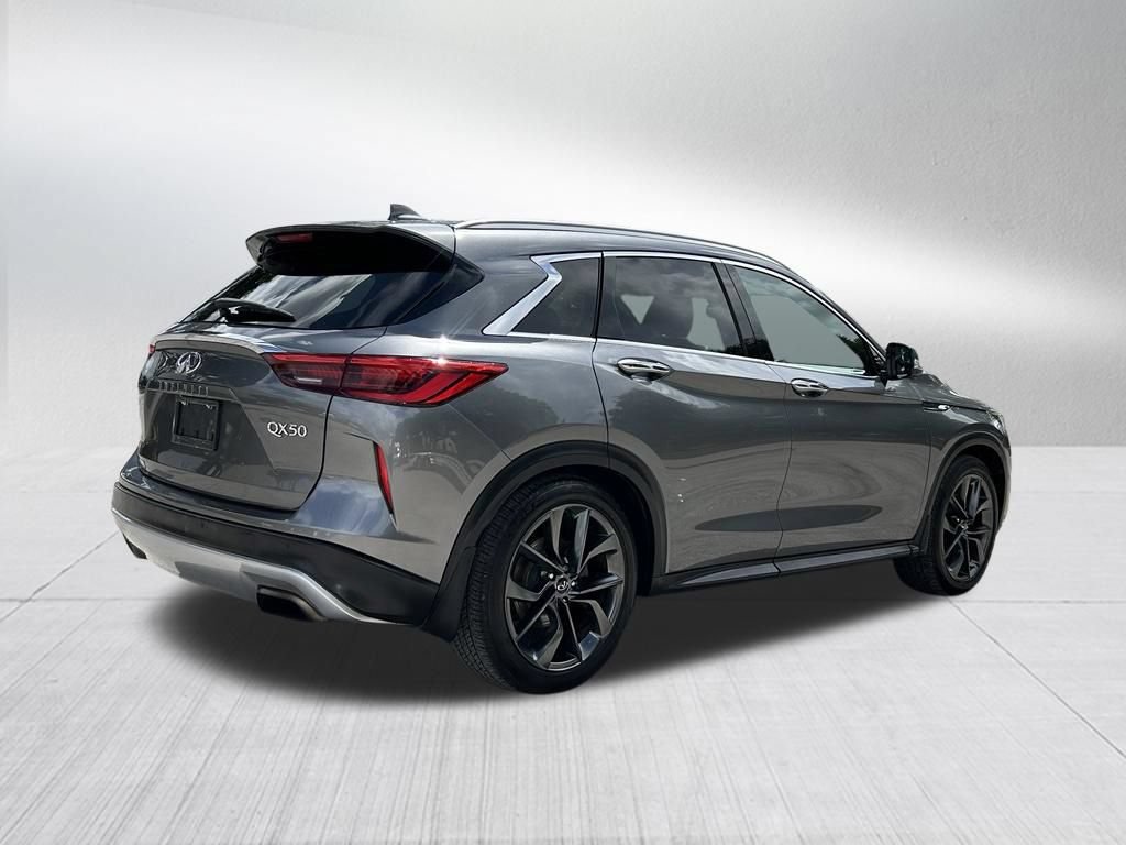 Used 2019 INFINITI QX50 Essential w/ Sensory Package AWD/4WD image 5