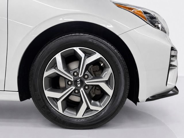 Used 2019 Kia Forte LXS FWD image 9