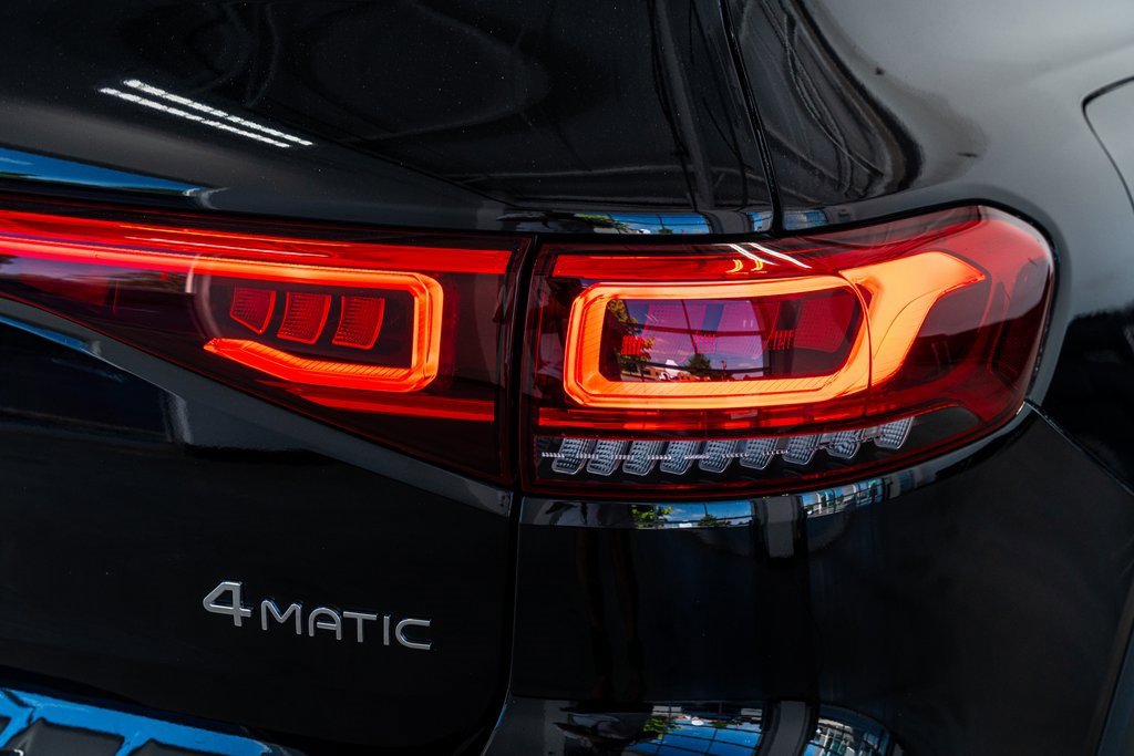 Used 2023 Mercedes-Benz EQB 350 4MATIC SUV w/ Exclusive Package image 29