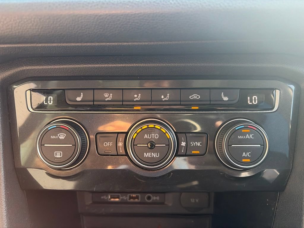Used 2019 Volkswagen Tiguan SE FWD image 21