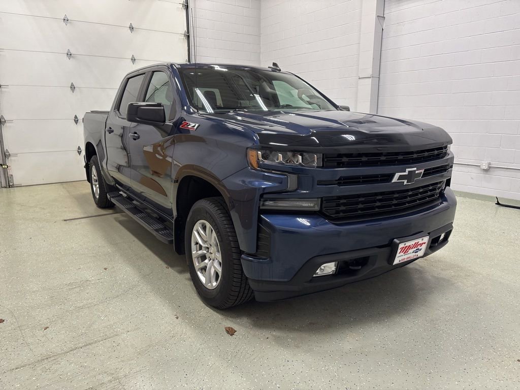 Used 2021 Chevrolet Silverado 1500 RST image 2