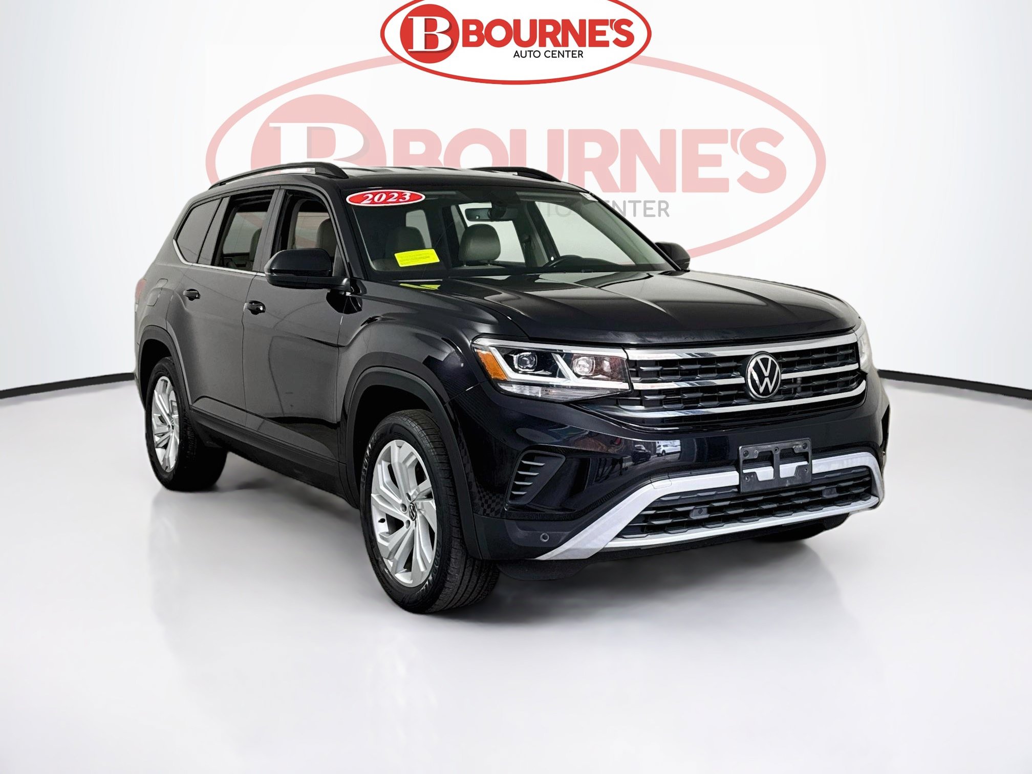 Used 2023 Volkswagen Atlas SE AWD/4WD image 1
