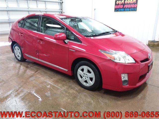 Used 2011 Toyota Prius Three w/ Navigation Pkg FWD image 1