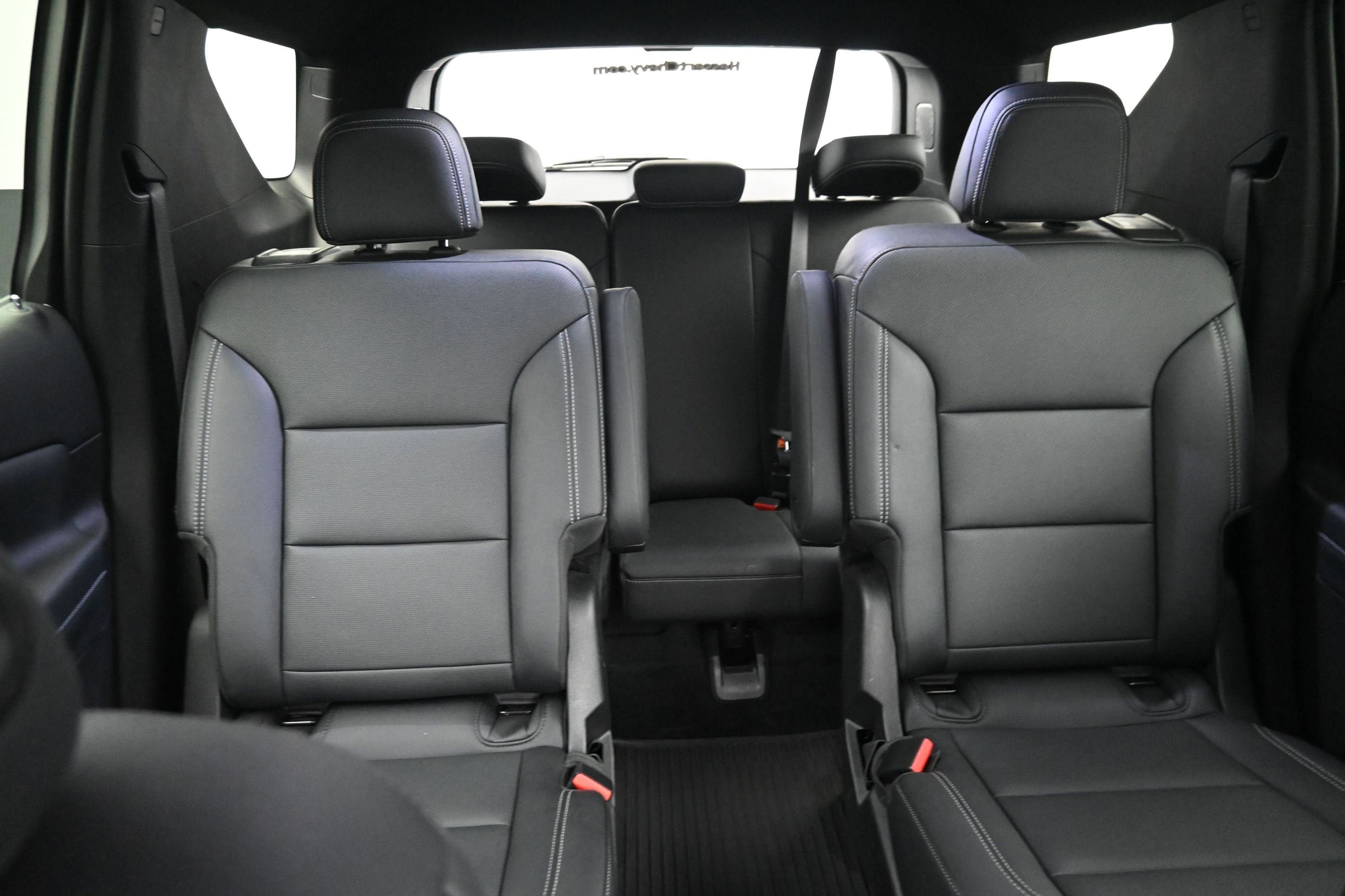Used 2026 Chevrolet Traverse LT w/ Driver Confidence Package FWD image 25