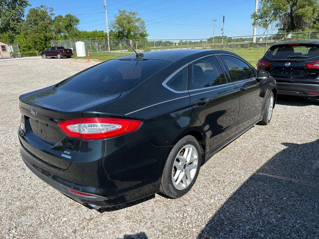 Used 2014 Ford Fusion SE w/ Equipment Group 202A FWD image 6