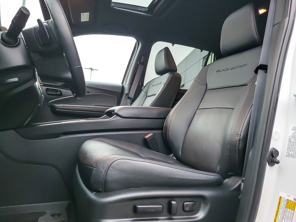 Used 2024 Honda Passport Black Edition image 7