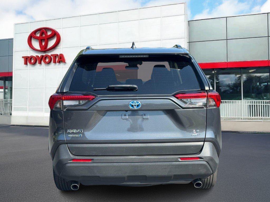 Used 2020 Toyota RAV4 LE AWD/4WD image 5