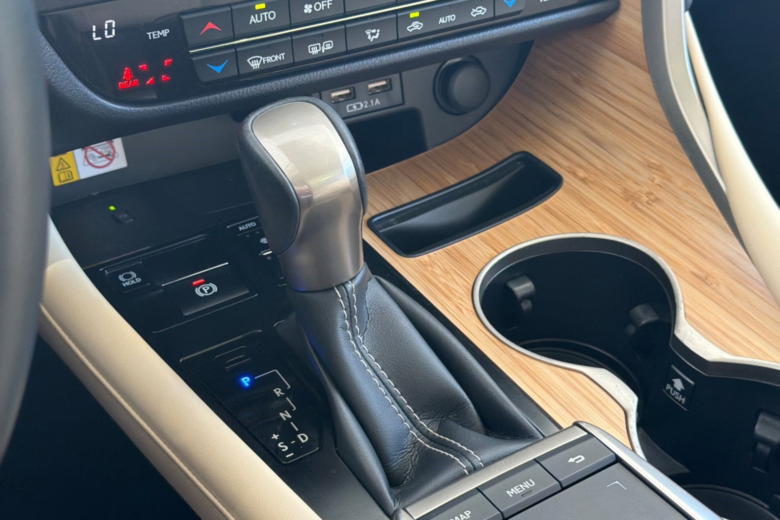 Certified 2022 Lexus RX 450hL AWD w/ Premium Package image 26