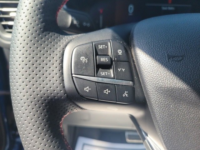 Used 2023 Ford Escape ST-Line w/ Tech Pack #1 image 7