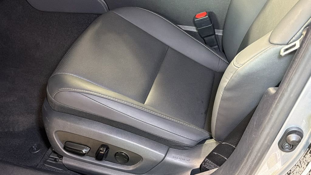 Certified 2025 Lexus ES 350 w/ Premium Package image 25