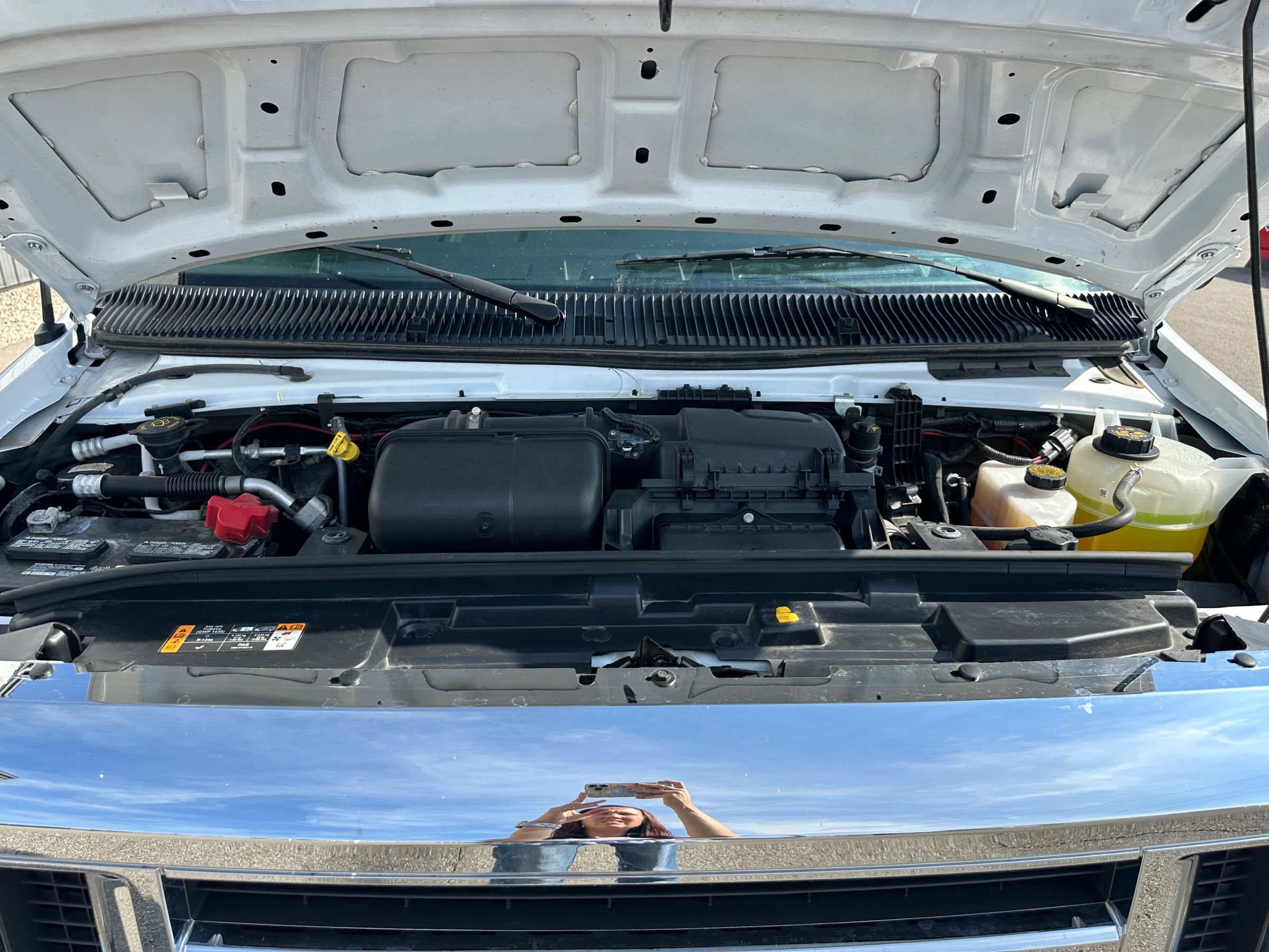 Used 2024 Ford E-450 and Econoline 450 Super Duty w/ Power Windows & Locks Group image 38