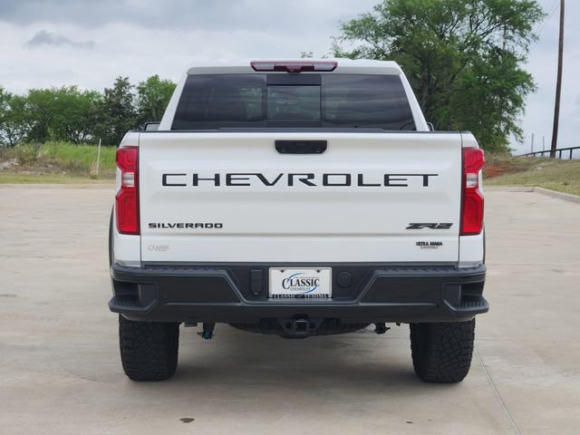 Used 2024 Chevrolet Silverado 1500 ZR2 w/ Technology Package image 9