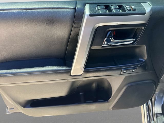 Used 2022 Toyota 4Runner Limited AWD/4WD image 11