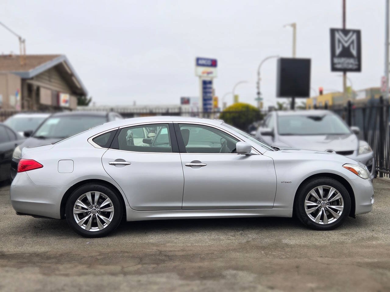 Used 2012 INFINITI M35 w/ Premium Pkg RWD image 7