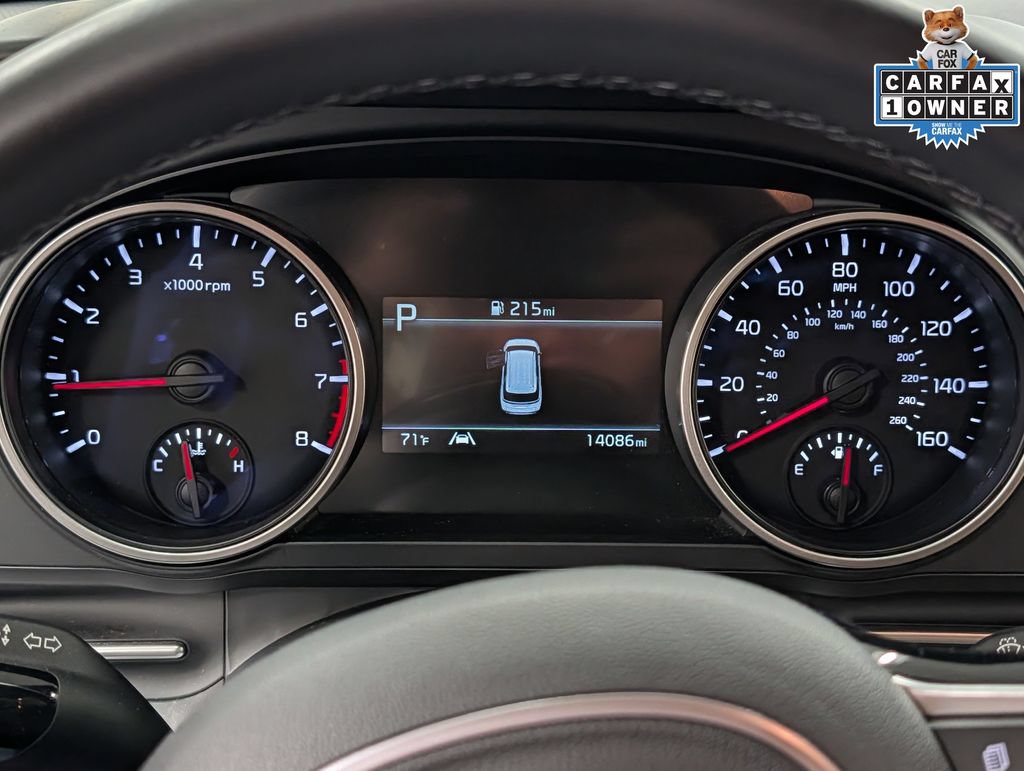 Certified 2024 Kia Carnival LX FWD image 17